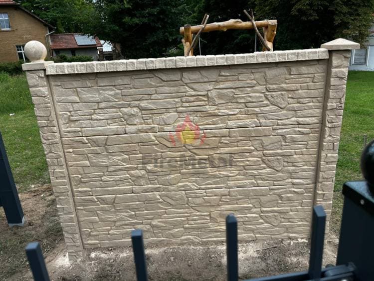 Betonzaun als langlebiger Sichtschutz